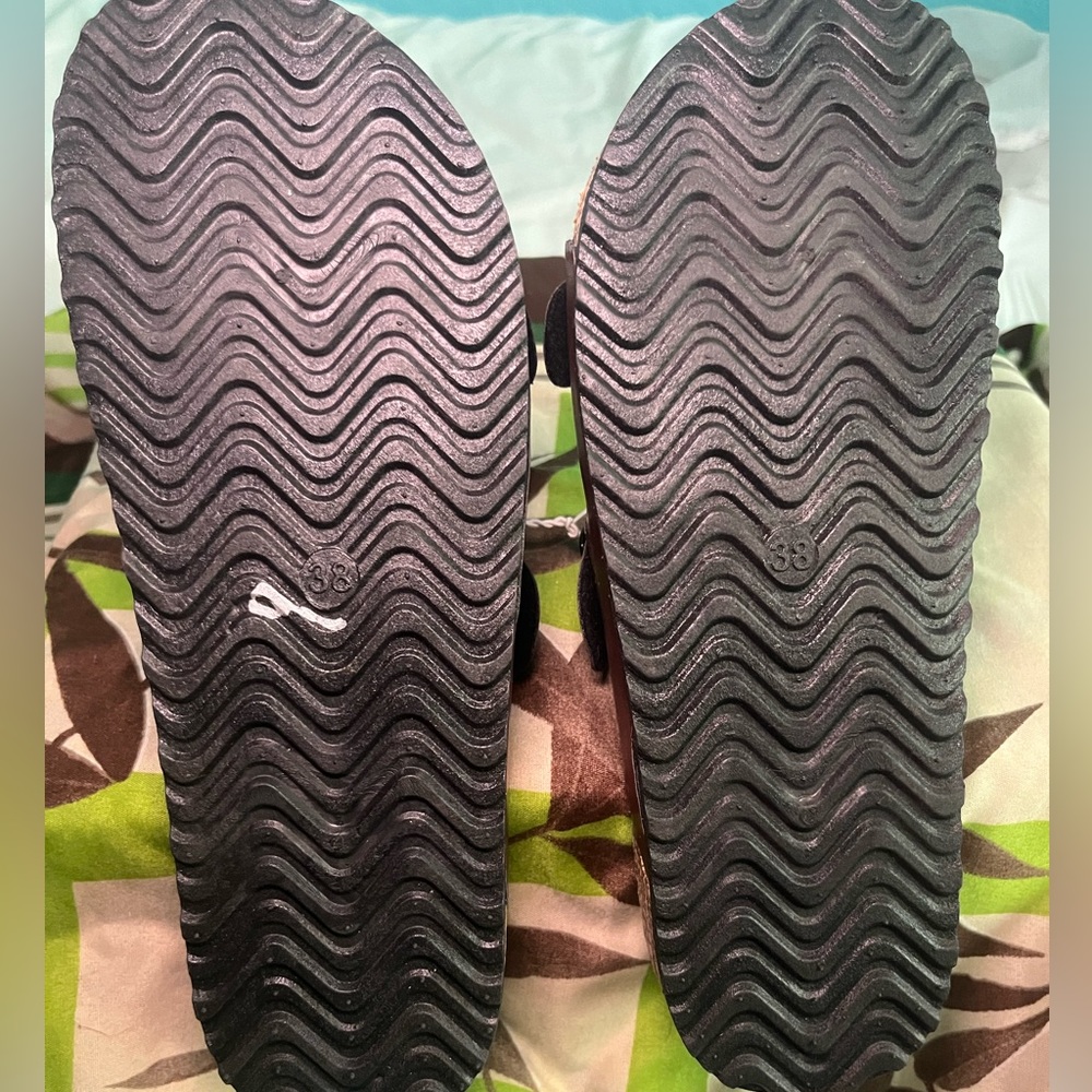 Nock off Perkins talks size 7